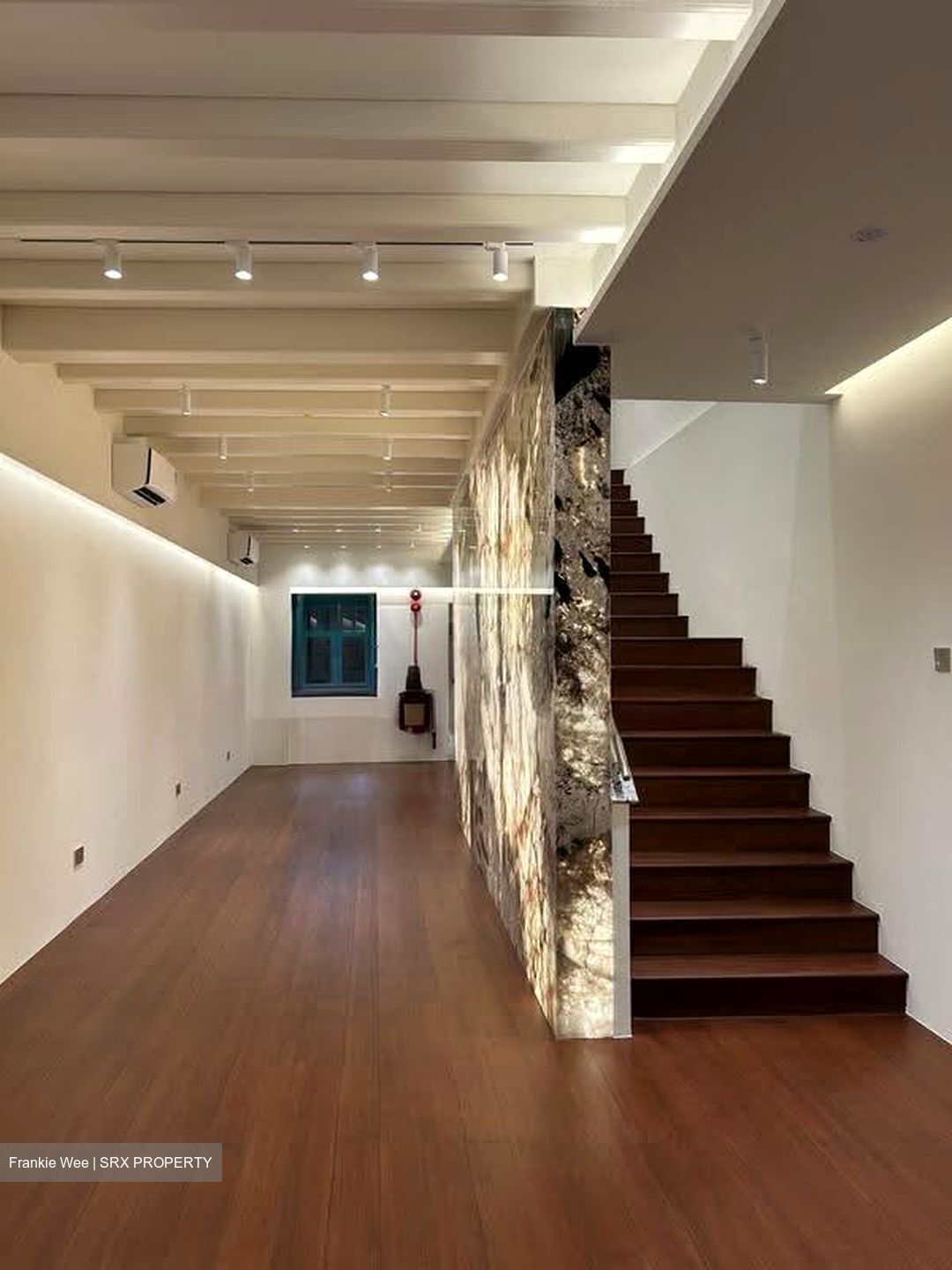 South Bridge Road (D1), Office #636389691